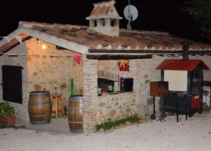 Farma Perugia Farmhouse *